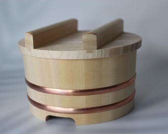 Fait main Sawara Cypress Ohitsu : pot de riz à sushi japonais avec anneaux en cuivre