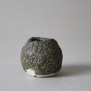 Shigaraki-minivaas: rustieke Japanse keramische knopvaas, decor Wabi Sabi