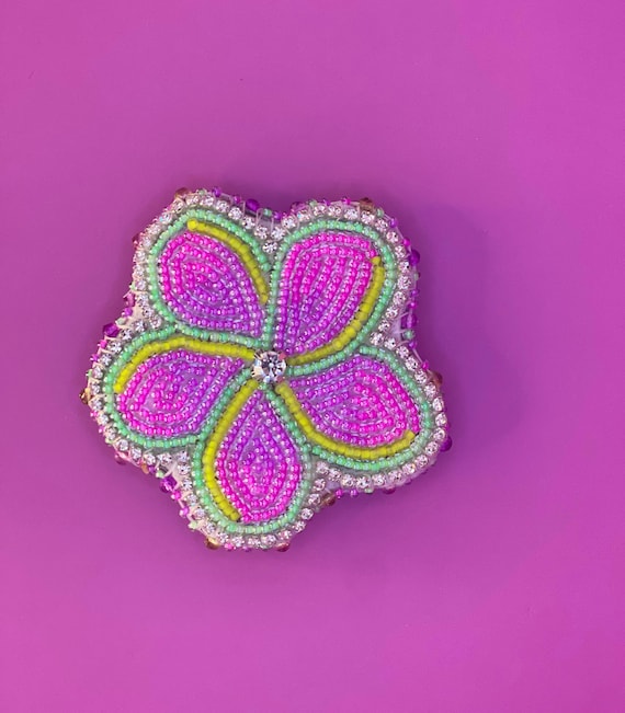 Hand beaded Spiral Flower pop up mobile phone accessories