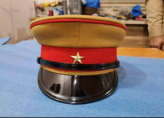 第二次世界大戦時の日本陸軍将校用バイザーキャップのレプリカ - 中田