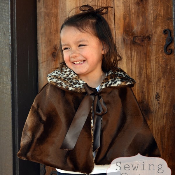 INSTANT DOWNLOAD- Holly Cape (Sizes 9/12 months to 8) PDF Sewing Pattern and Tutorial