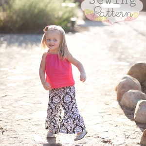 INSTANT DOWNLOAD- Ruffle Pants (Sizes 6 months to 6) PDF Sewing Pattern and Tutorial