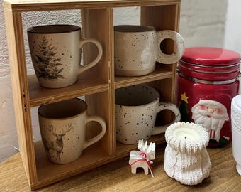Estantes para tazas de café, organizador de tazas hecho a mano, soporte de madera para tazas de café, estante para tazas de té, estante para tazas, estante con compartimentos para la cocina o la barra de café.