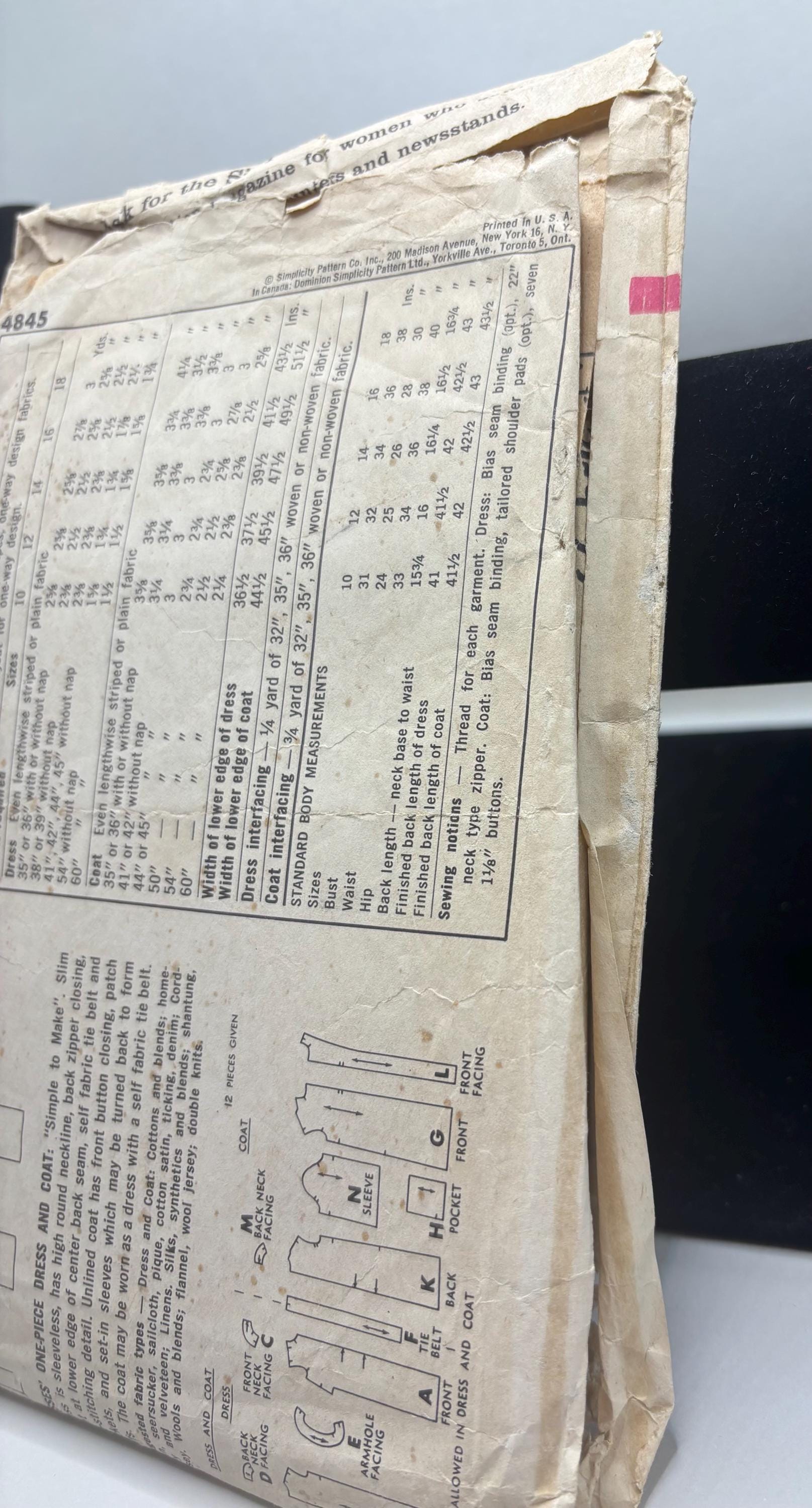 1960s Simplicity 4845 Sewing Pattern – Jackie O Shift Dress & Coat Ensemble – Size 14 Bust 34 – Complete and Cut - Thumbnail 4