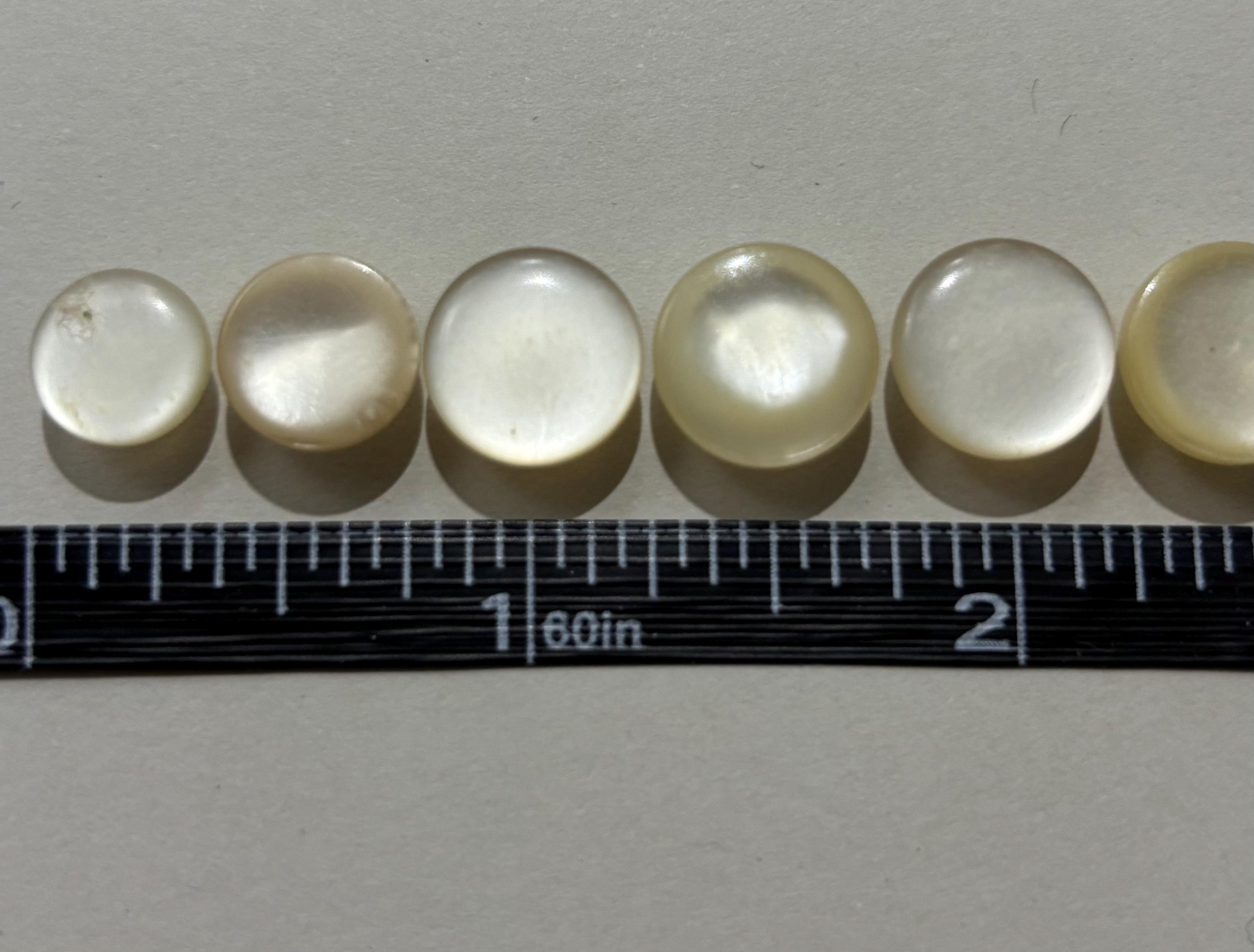 Vintage 1950s Pearlized Plastic Cardigan Buttons – Set of 10 Sweater Girl Shank Buttons, about 1/4" & 1/2" - Thumbnail 4