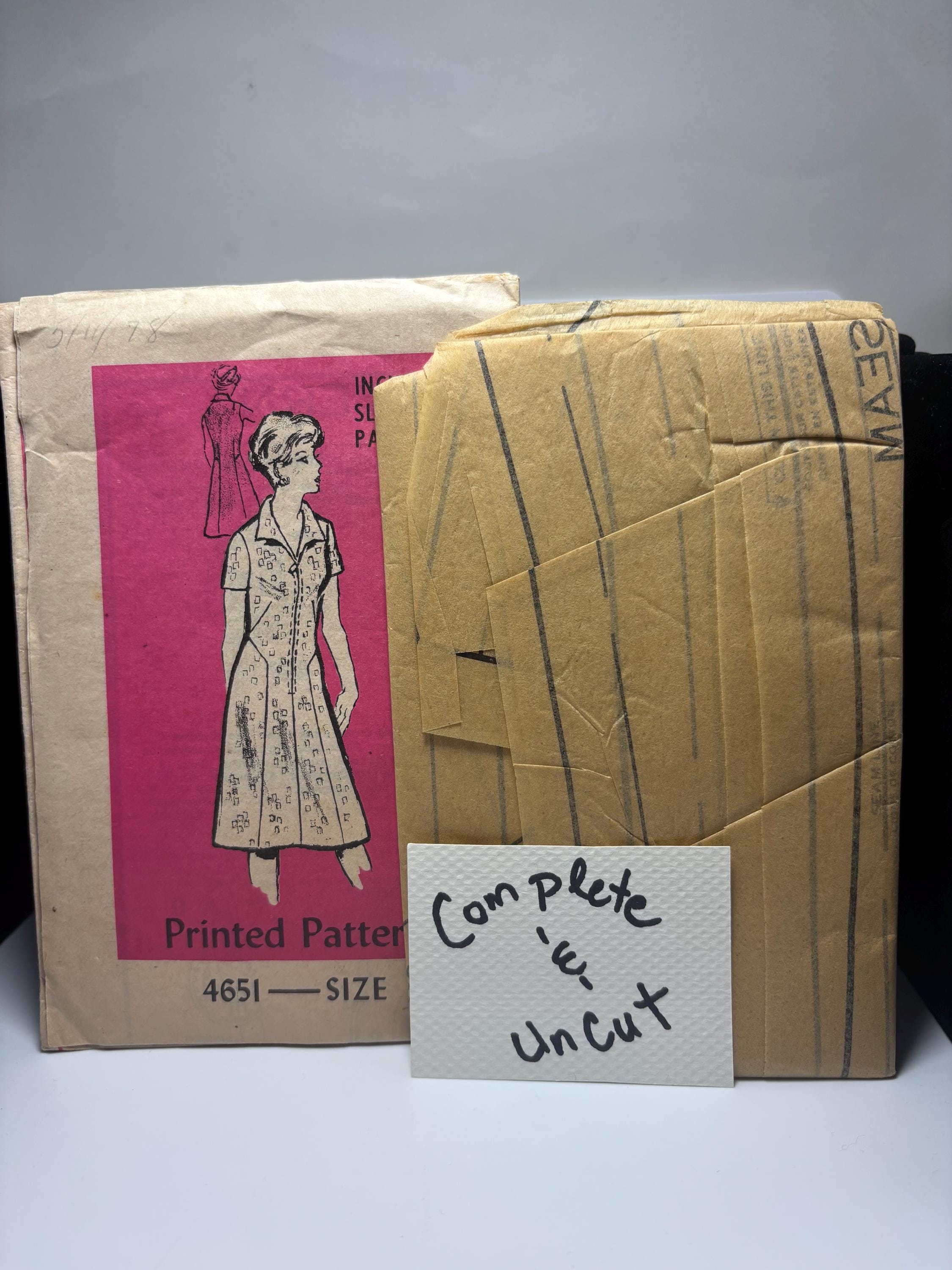 Vintage Inches Slimmer Printed Pattern 4651 – 1950s Shirt Dress – Half Size 14 1/2 – Complete & Uncut – Classic Mid-Century Silhouette - Thumbnail 5