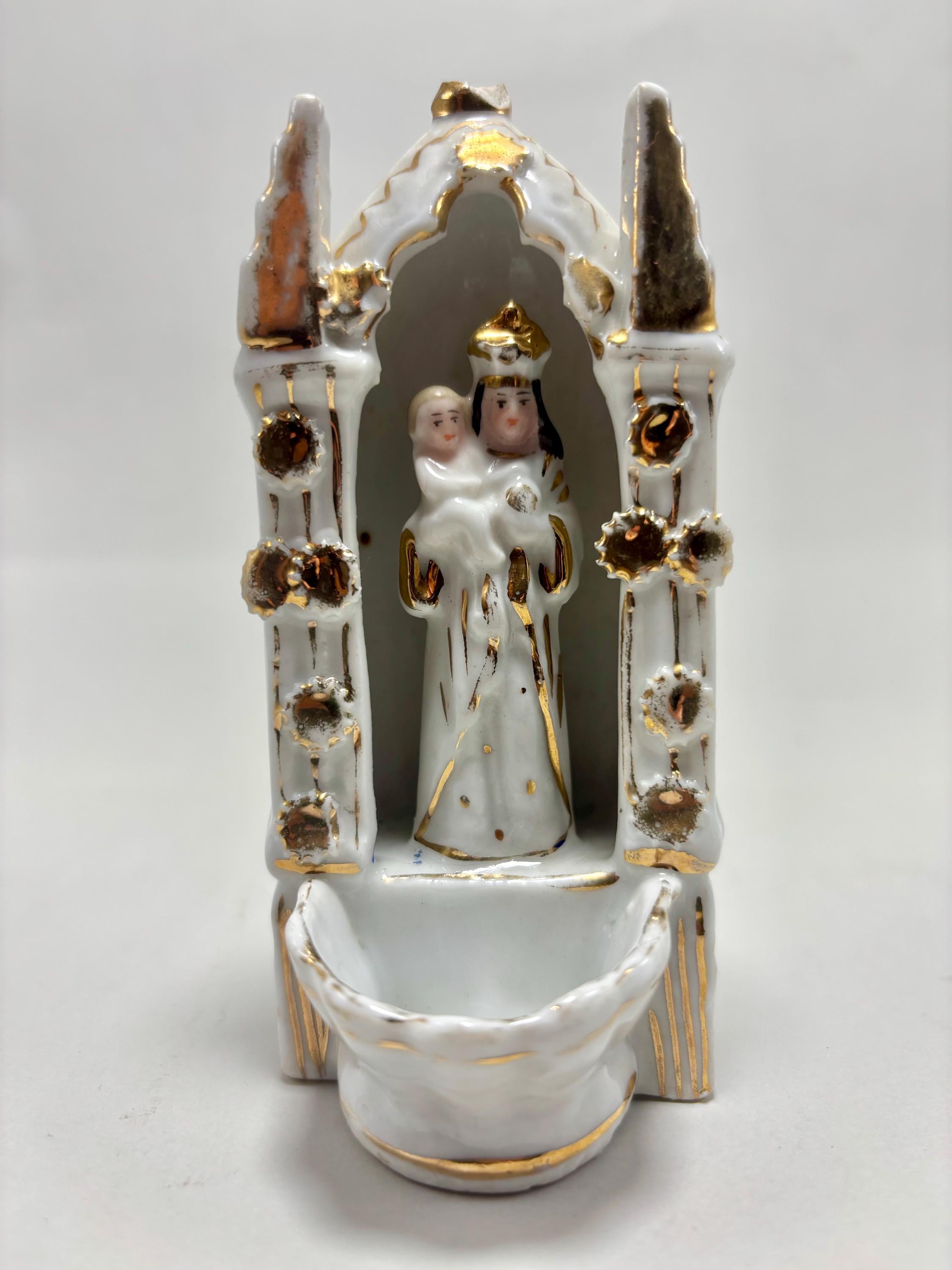 Antique French Vieux Paris Holy Water Font – Porcelain Madonna & Child in Gothic Niche with Gold Gilt Accents Catholic Gift for the Devoted - Thumbnail 2