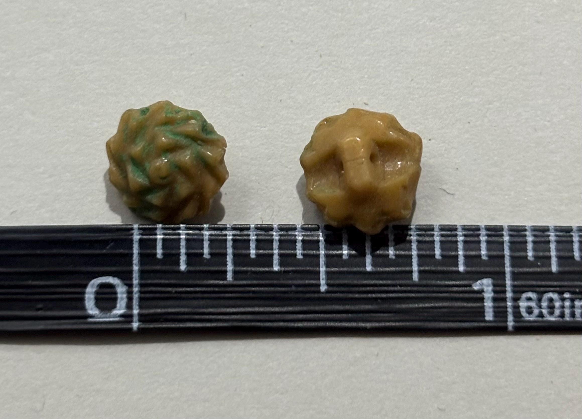 Antique 1920s Qualité Supérieure Czech Glass Buttons – Style No. 2329 – Art Deco Green & Golden Brown, Set of 12 – Made in Czecho-Slovakia - Thumbnail 2