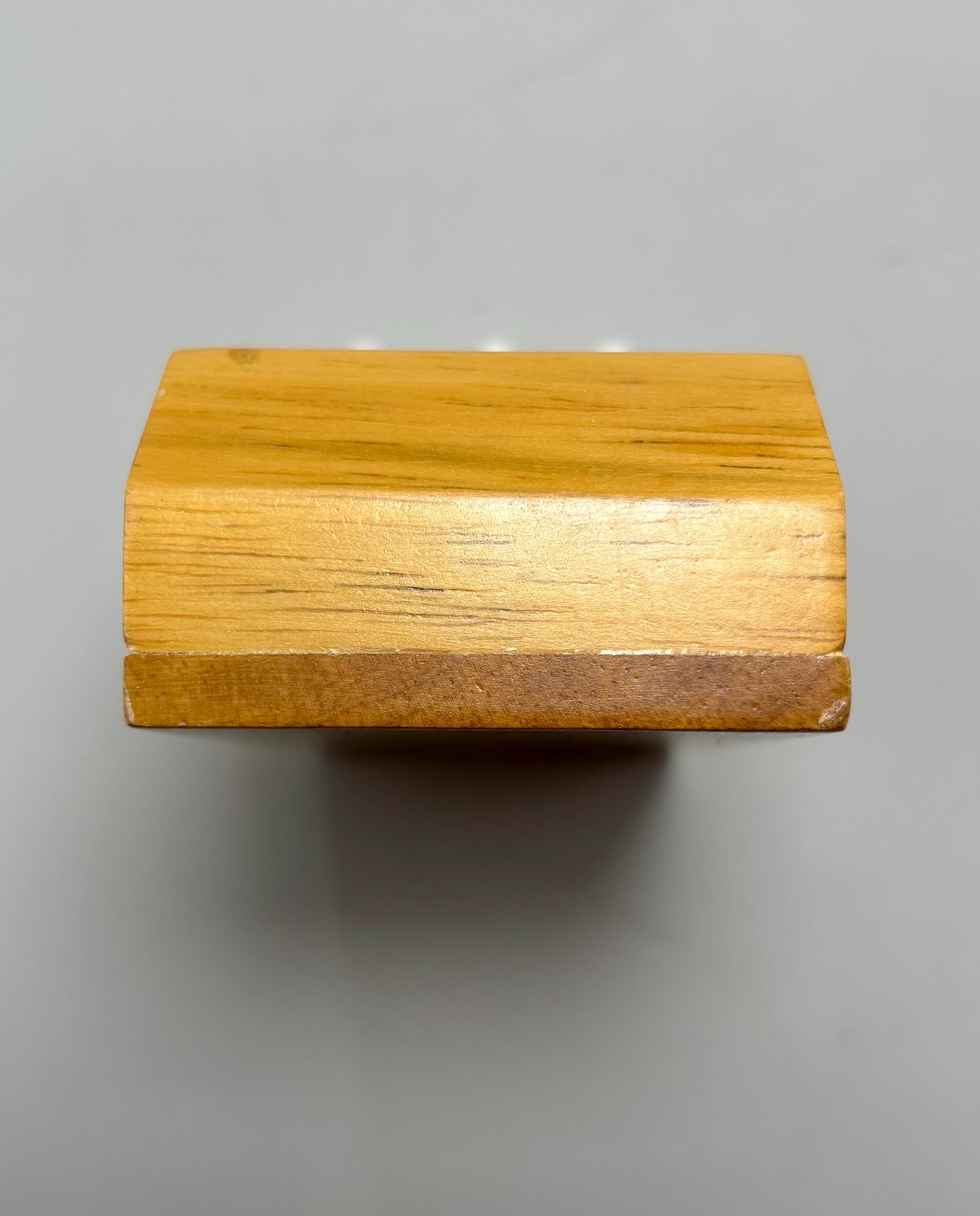 Vintage Wooden Dollhouse Stove – Miniature Kitchen Oven with Painted Burners and Knobs – Made in China – Dollhouse Furniture - Thumbnail 7