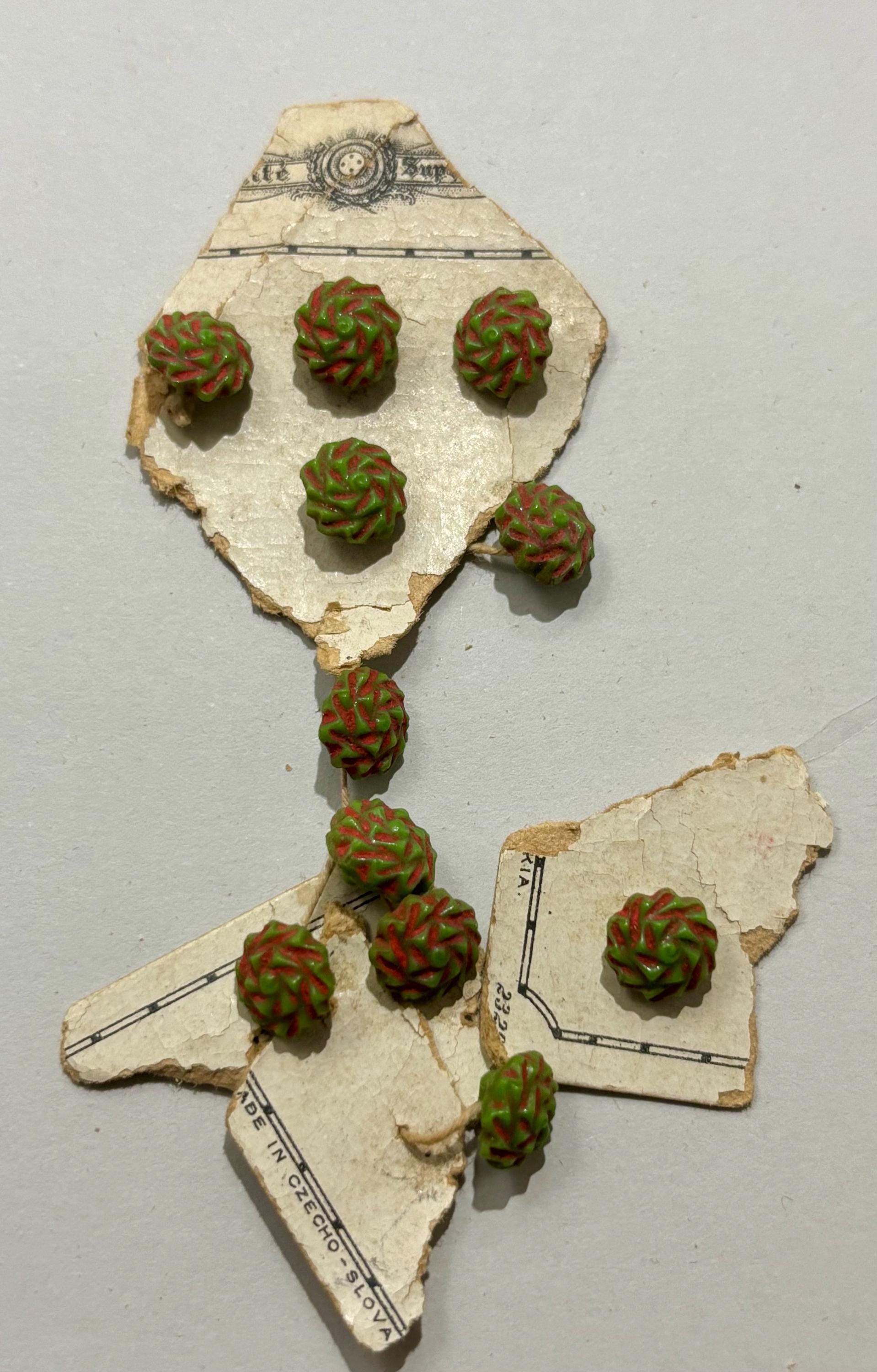 Antique 1920s Qualité Supérieure Czech Glass Buttons – Style No. 2329 – 1/4" Art Deco Swirl Buttons, Set of 11 – Made in Czecho-Slovakia