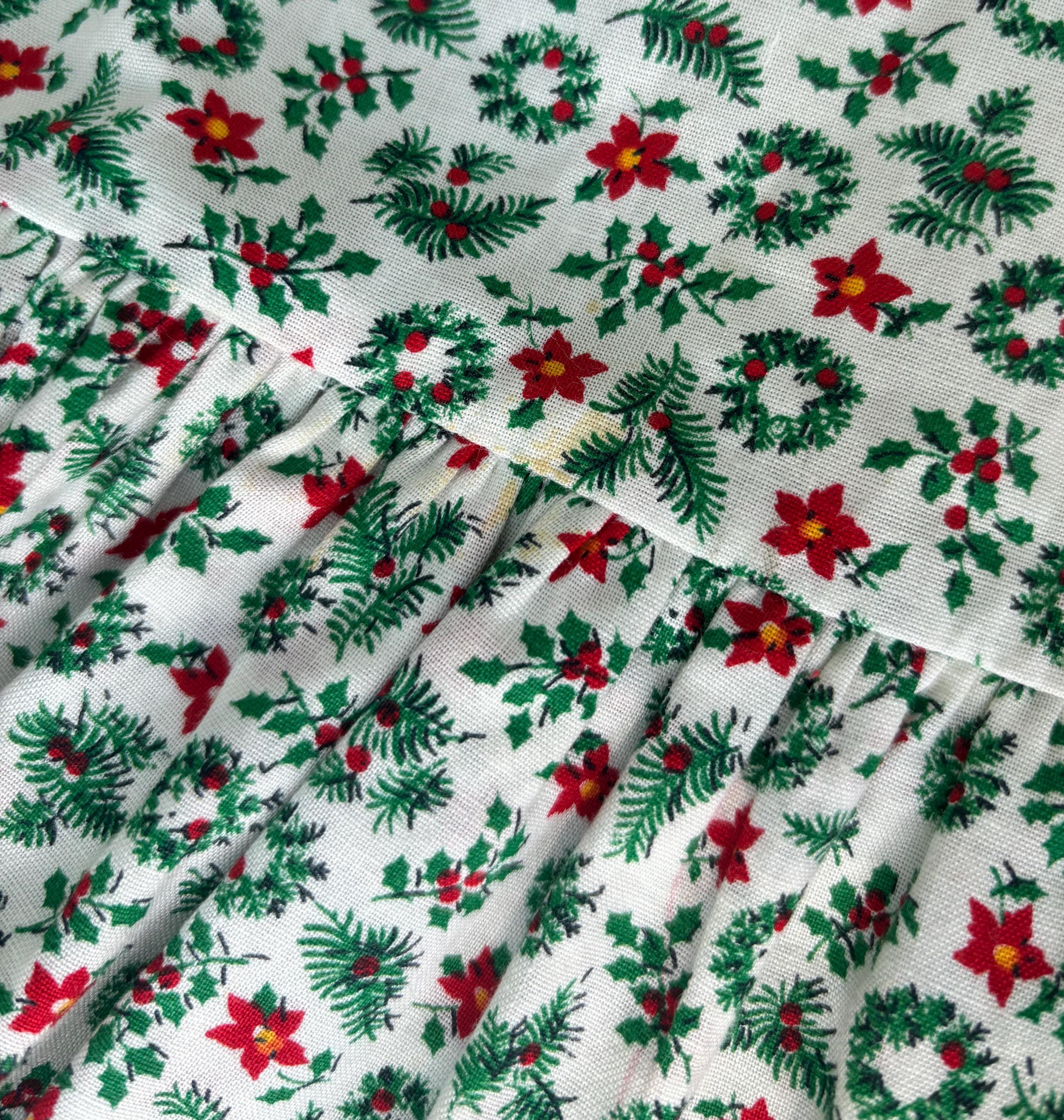 Vintage 1980 Handmade Christmas Apron – Holly Print with Ruffle Skirt & Cross Stitch Merry Christmas Bib – Hand-Embroidered/Signed JS ‘80 - Thumbnail 4