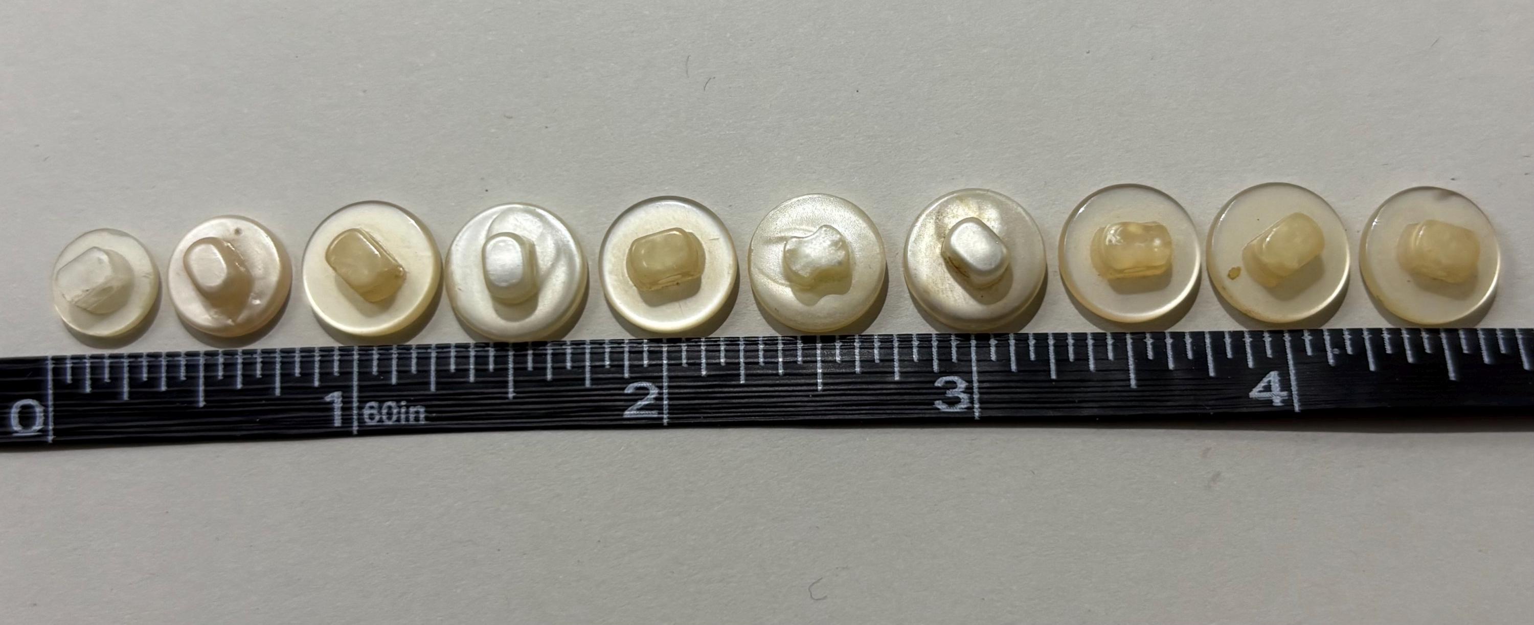 Vintage 1950s Pearlized Plastic Cardigan Buttons – Set of 10 Sweater Girl Shank Buttons, about 1/4" & 1/2" - Thumbnail 5