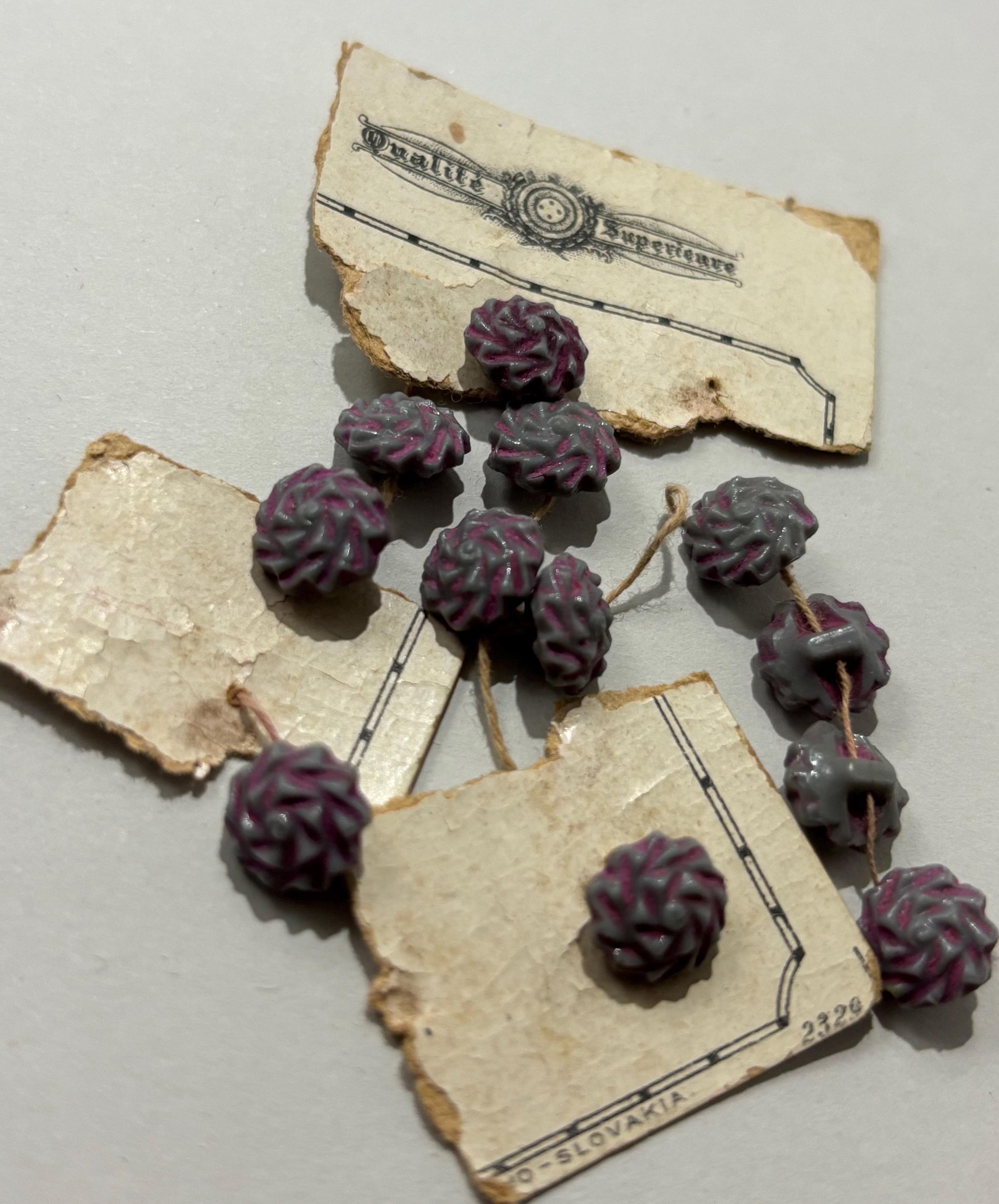 Antique Mauve & Lavender Glass Buttons – Style No. 2329 – Set of 12 Art Deco Swirl Buttons – Czech Slovakia – 1/4” Diameter - Thumbnail 2