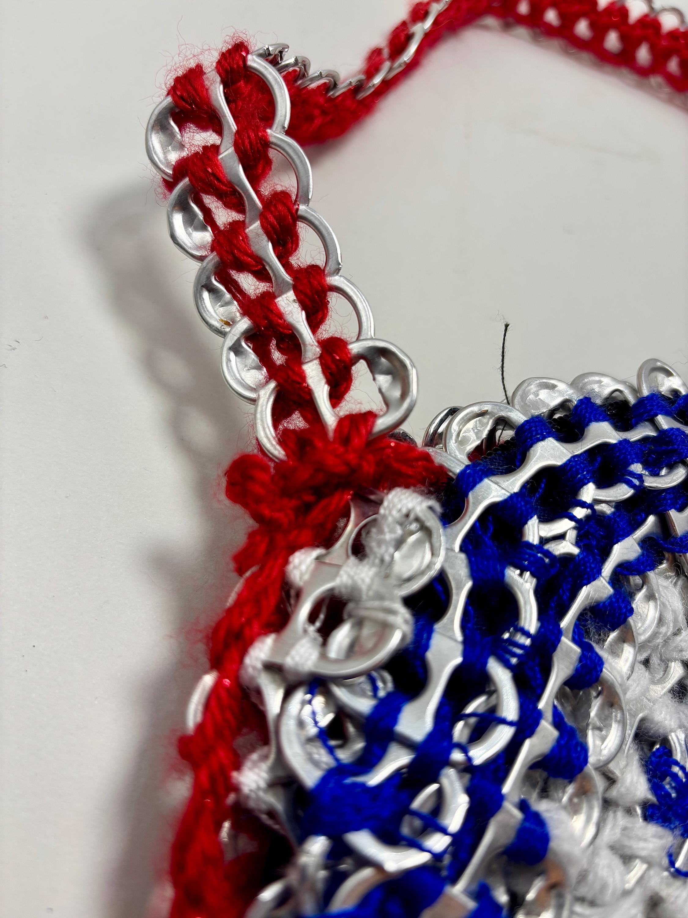 Vintage Handmade Soda Tab Circle Purse – Woven Red, White & Blue Yarn, Pop-Top Shoulder Bag Upcycled Recycled Boho Statement Accessory - Thumbnail 5