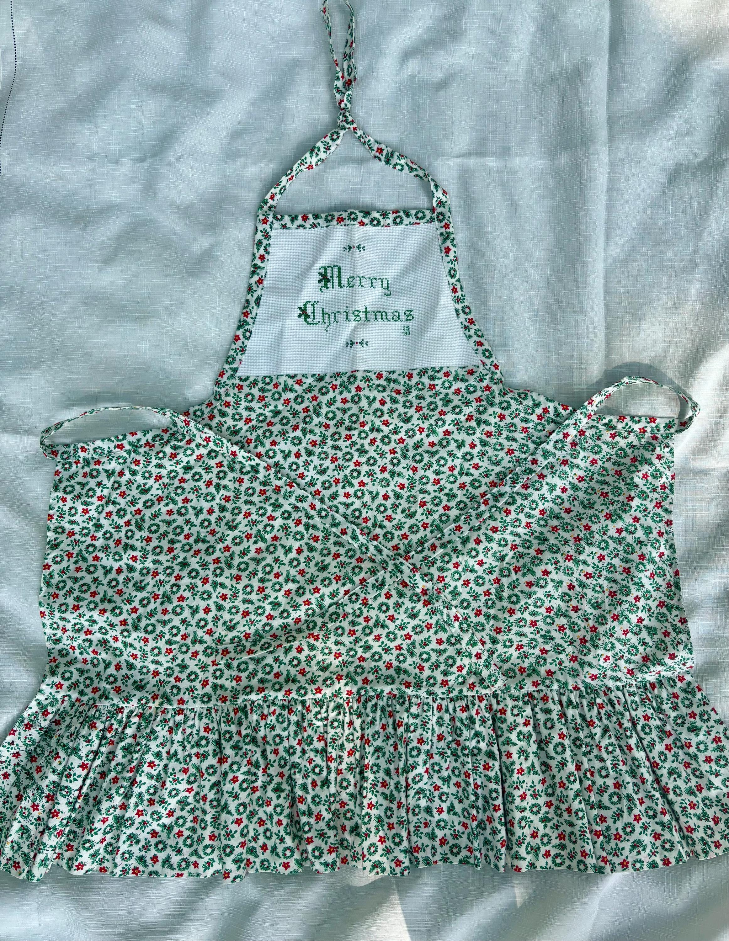Vintage 1980 Handmade Christmas Apron – Holly Print with Ruffle Skirt & Cross Stitch Merry Christmas Bib – Hand-Embroidered/Signed JS ‘80
