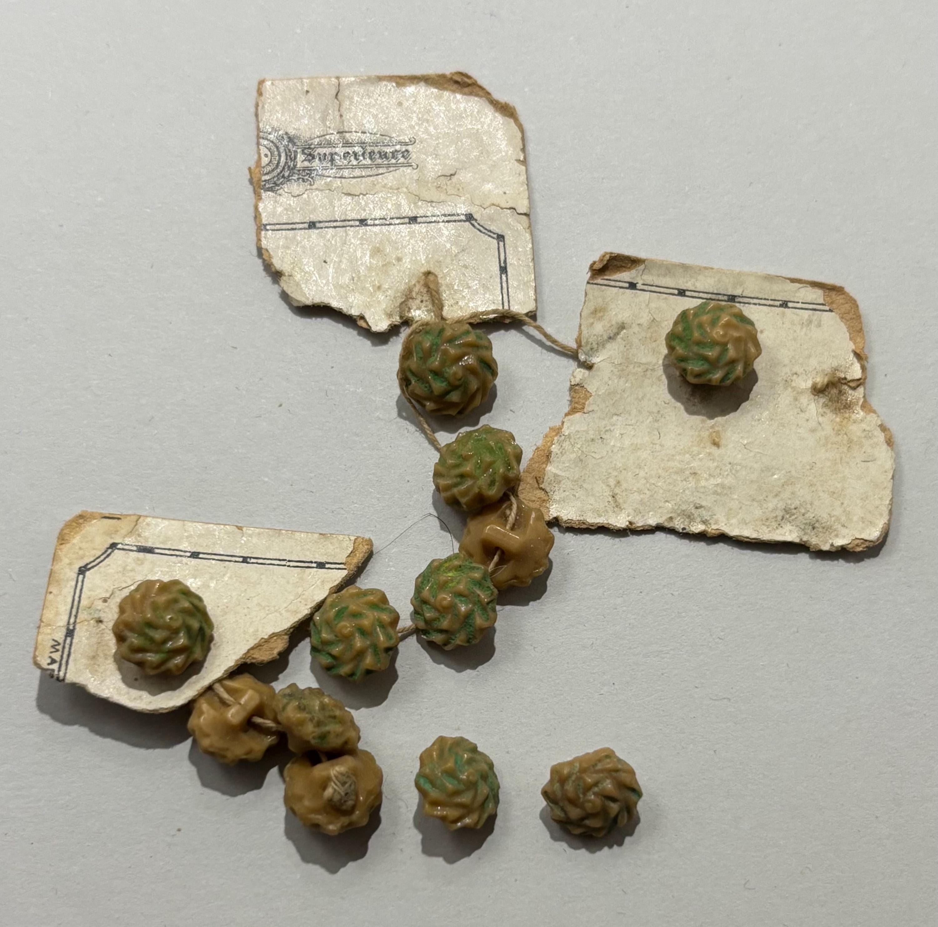 Antique 1920s Qualité Supérieure Czech Glass Buttons – Style No. 2329 – Art Deco Green & Golden Brown, Set of 12 – Made in Czecho-Slovakia