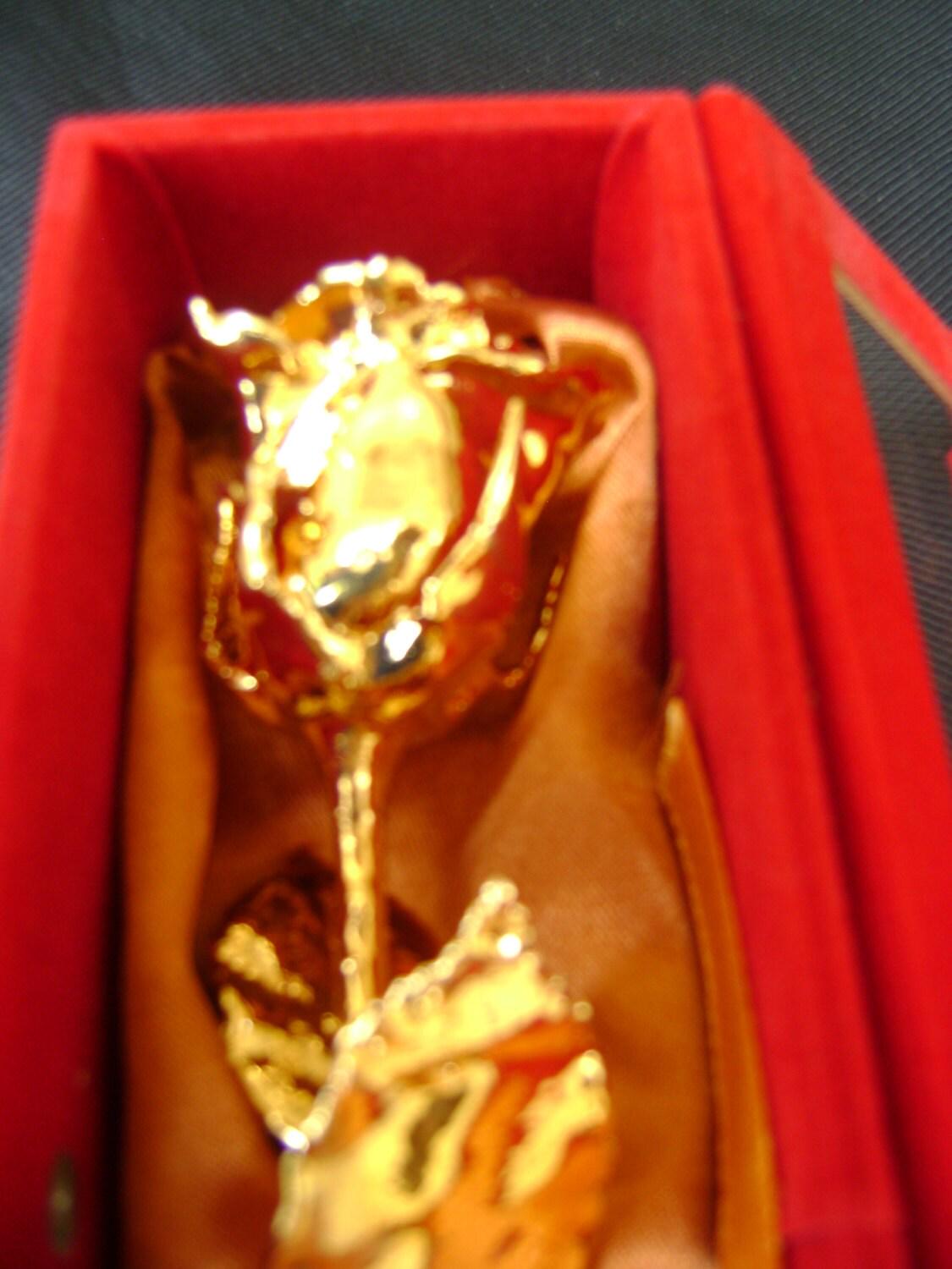 Valentine's Day Romantic Gift - 6 Inch Real Natural Rose Dipped in 24K Gold in Handcrafted Red Velvet Box Laid in Gold Satin with Window NEW