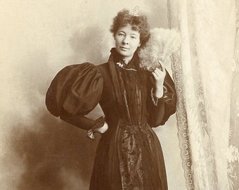 Beautiful Woman with FEATHERED FAN in Stylish Portrait - 1890s Cabinet Card Photo - Rochester, Minnesota