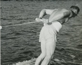 Man WATER SKIING BACKWARDS in 1950s Photo