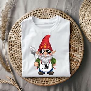 Grill Master Gnome PNG, BBQ Dad Clipart, Funny Gnome Sublimation for Father&#39;s Day Shirt, Barbecue Chef PNG Digital Download