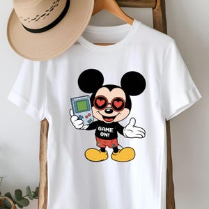Retro Gamer Mouse PNG, Cute Cartoon Character Playing Gameboy Clipart, Video Game Lover Sublimation Design, Instant Digital Download