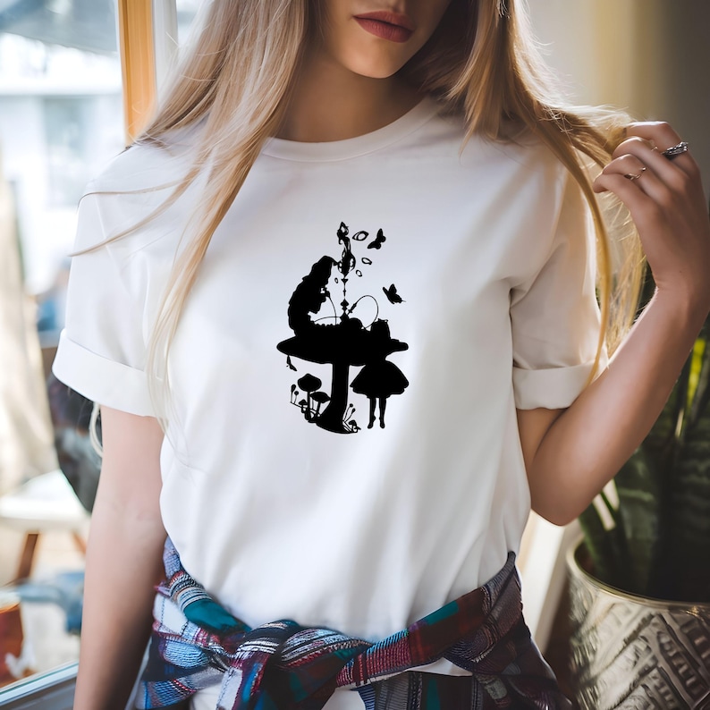 Alice in Wonderland SVG Bundle, Alice SVG, Queen of Hearts PNG ...