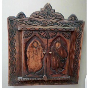 Hand Carved Cedar Wood Moroccan Mirror: Arabesque Boho Wall Art