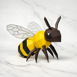 Bee Papercraft Template PDF SVG DXF | 3D Low-Poly Insect Model | Printable 3D Sculpture