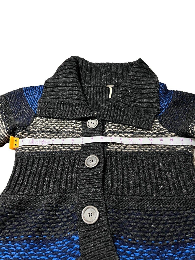 Sweter kardigan Free People z dekoltem w serek, szaro-niebieski, limonkowy, w paski, rozmiar XS zdjęcie 7