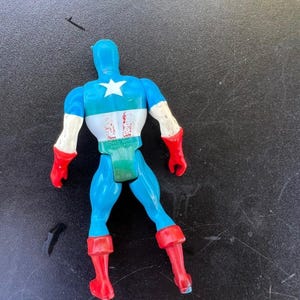 Vintage Captain America 1980s Marvel Classic 4.5 Figurine image 2