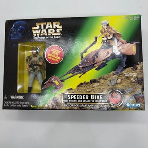 Star Wars POTF Speeder Bike w/ Exclusive Princess Leia Endor Gear Kenner Boxed