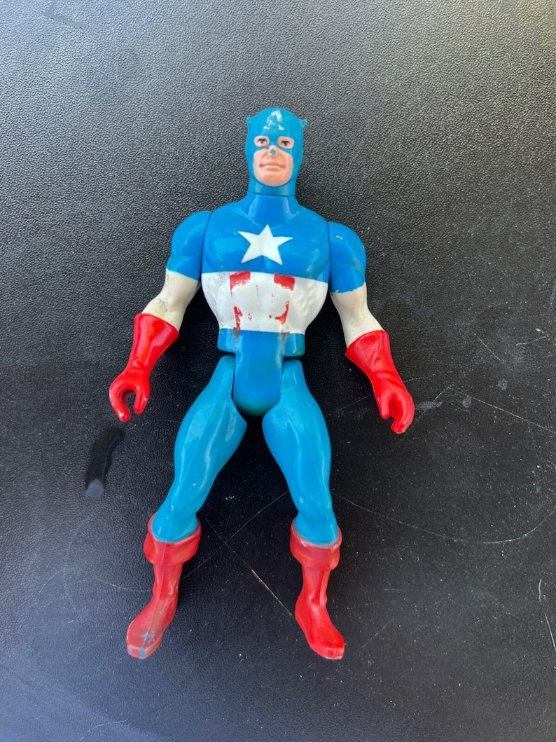 Vintage Captain America 1980s Marvel Classic 4.5 Figurine image 1