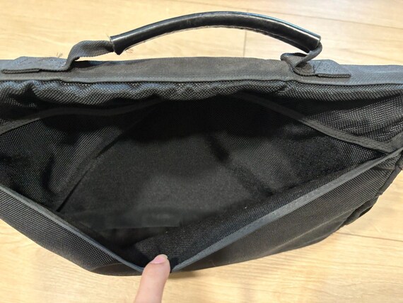 patagonia black messenger bag Patagonia Black Messenger Bag Flap Adjustable Strap Laptop Business Carry