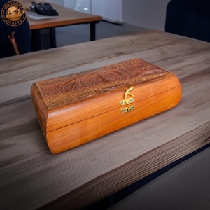 Engraved Wood Jewelry Organizer Large Capacity Vintage Storage Box for Women&#39;s Jewellery Collection Wooden Jewelry Box