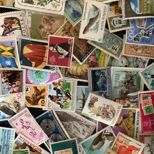 GIANT LOT of 100 Mint Lightly Cancelled World Postage Stamps  crafting collage cards journals atc scrapbook stamp collecting stamp albums