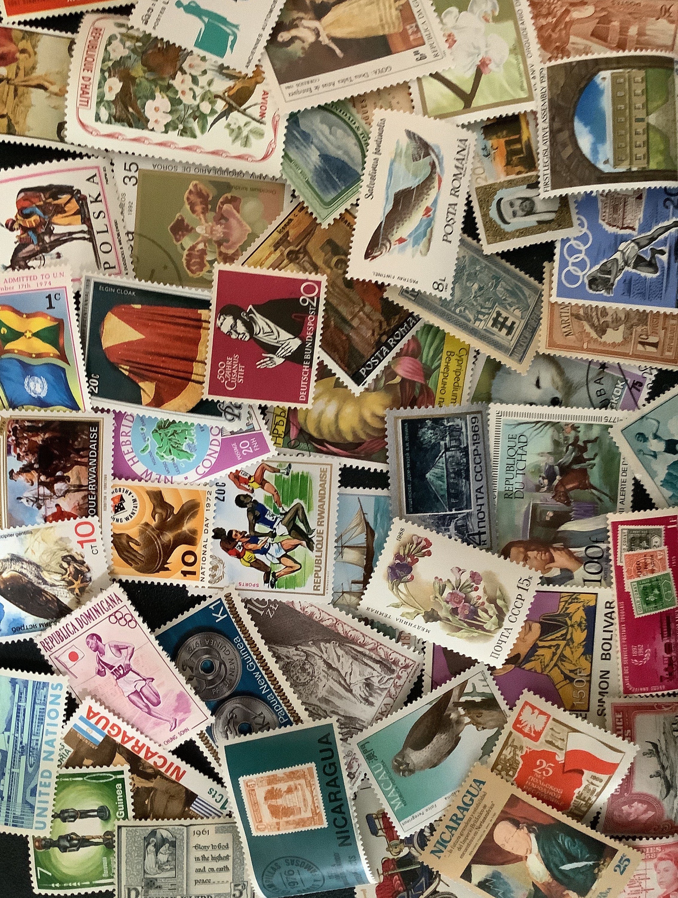 20 New Zealand Vintage Postage Stamps for Collectors or Crafting