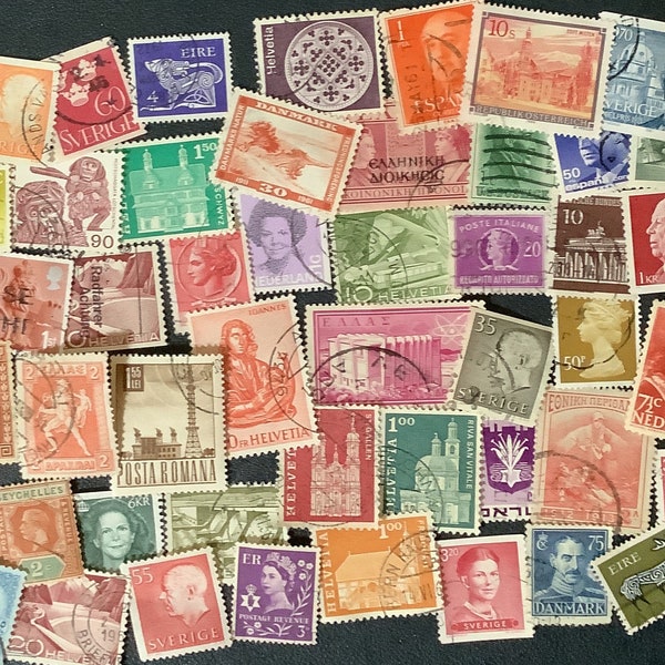 100 MIXED COLORS Used World Postage Stamps Canceled Stamps Junk Journal Supply vintage ephemera 58d