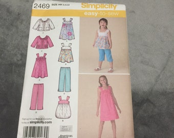 Sewing Pattern, Simplicity 2469, Sizes 3 -6, Girls Dress, Top, Shorts and Pants.