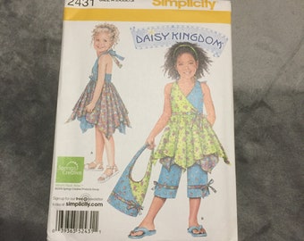 Sewing Pattern, Simplicity 2431, Sizes 3 -8, Girls Dress, Top, Pants and Matching Bag.