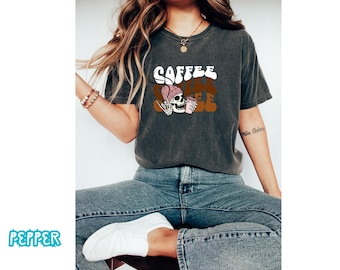 Camiseta retro de esqueleto de café: divertida camiseta gótica con gráficos