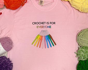 かぎ針編みはみんなのためのもの、かぎ針編みシャツ、かぎ針編みTシャツ、かぎ針編み愛好家へのギフト、インクルーシブTシャツ、クラフトTシャツ