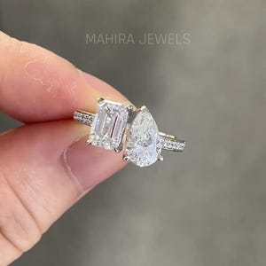 2 CT Toi et Moi Ring 14k Solid Gold Emerald and Pear Cut Lab grown Diamond Engagement Ring Promise Ring for Women Two Diamond Ring for Women