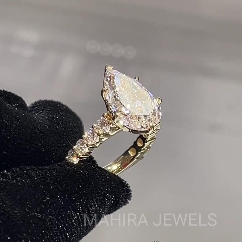 5 Carat Pear Shape Diamond Engagement Ring / Pear and Round Lab Grown ...