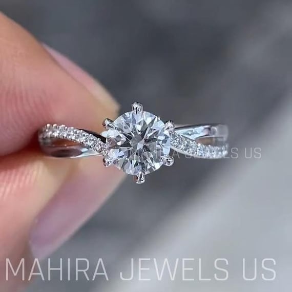 1カラットラウンドカットラボグロウンダイヤモンドリング、婚約指輪