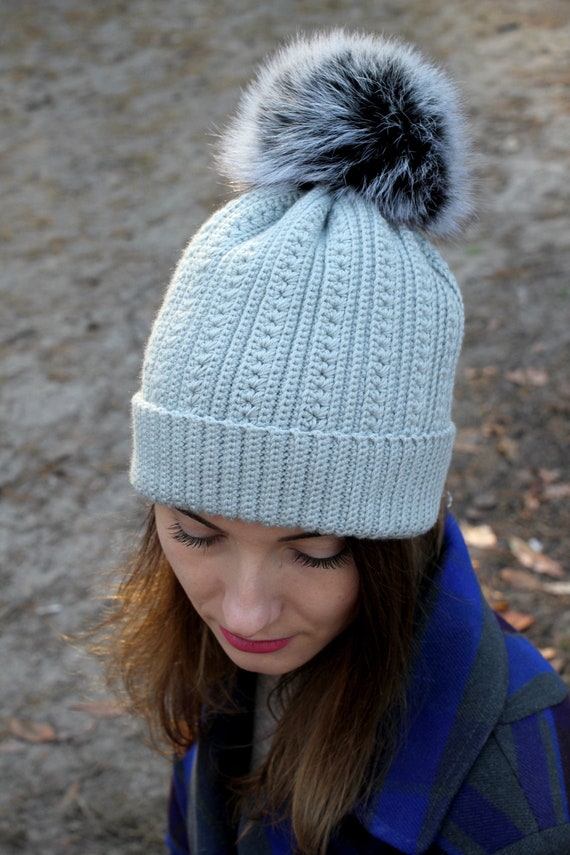 womens snowboard beanie