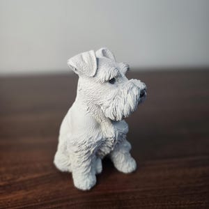 Schnauzer-Skulptur (weiß) – Eine Hommage an Treue, ein Hauch von Stil – Lebenslange Ersatzgarantie Bild 3