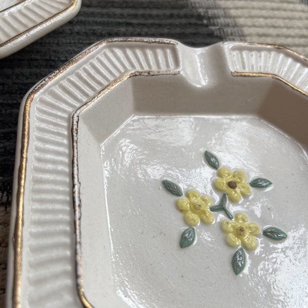 Pair of Vintage Yellow Flower Ceramic Ash Trays