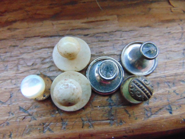 collar buttons