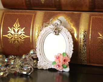 Renaissance baroque white mirror necklace