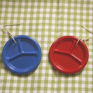 Picnic plastic plates earrings